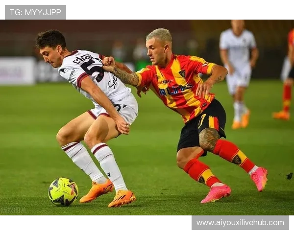 博洛尼亚客场3-2险胜维罗纳，厄德高贡献进球