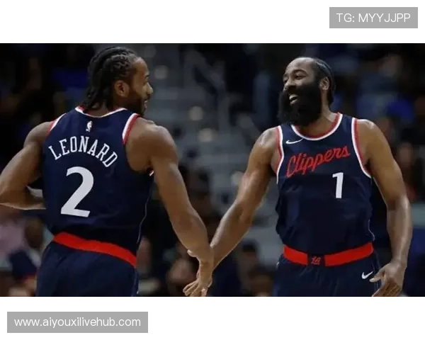 伦纳德在场时快船进攻效率联盟第四，不在场时跌至第28位